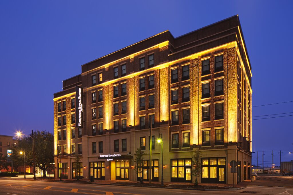 Savannah Downtown Historic District Fairfield Inn and Suites